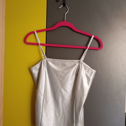 Carlo Colucci women's elastic top size M, like new, silver