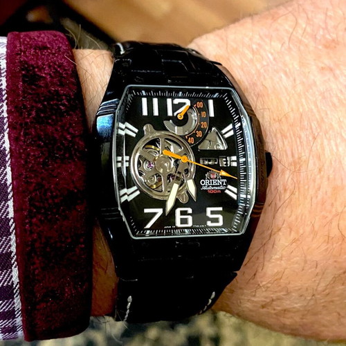 Orient automatic watch like new with waterproof sapphire crystal