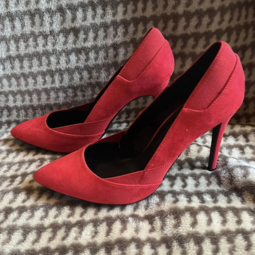 Bershka red suede pumps like new, 10cm heel, size 40