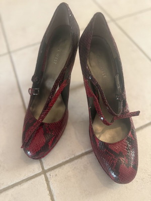 Nine West leopard red Mary Jane style pumps used, size 38
