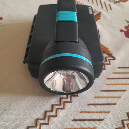 Flashlight/tool kit like new, multi screwdriver with 10 bits and sockets