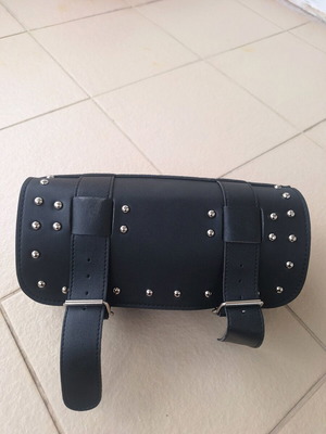 Chopper cafe racer tool bag like new