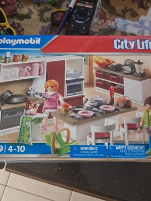 Playmobil City Life 9269 playset