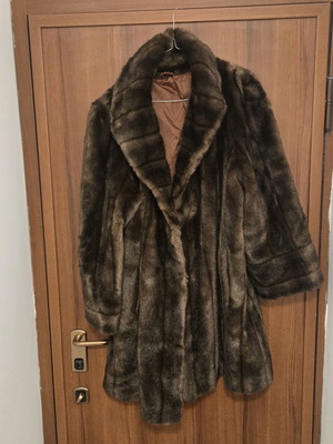 Mink fur coat like new, brown color