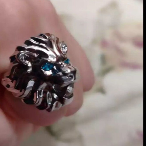 Lion Ring new, silver with diamond and sapphires, unisex