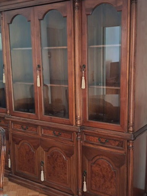 Cabinet and dining table set like new, 6 chairs, 2 extension leaves, solid walnut