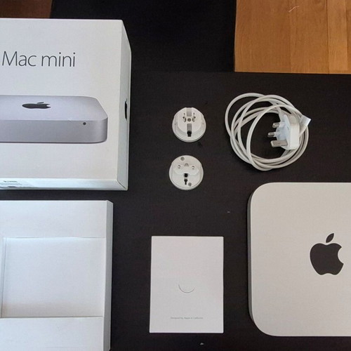 Apple Mac mini Late 2014 model MGEM2B like new