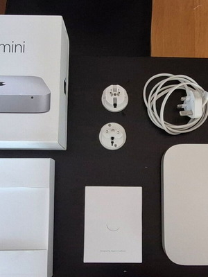 Apple Mac mini Late 2014 model MGEM2B like new
