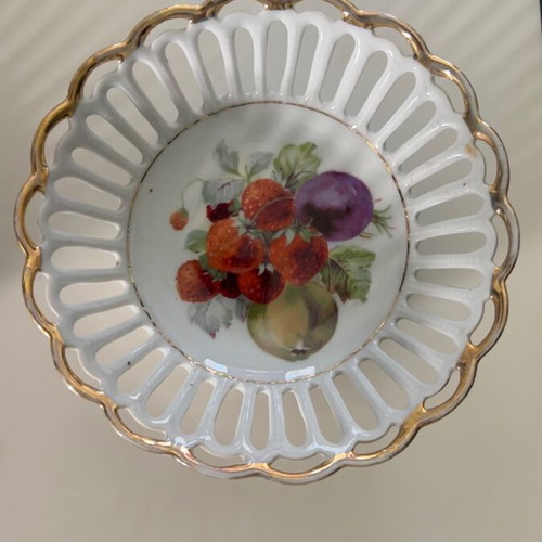 Antique porcelain bowls medium size, like new, set of 2