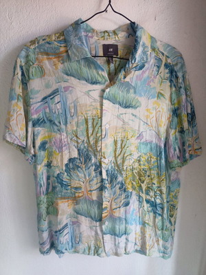 Summer shirt H&M size S colorful viscose like new