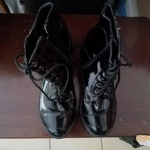 Patent leather ankle boots size 37, black with laces and zipper