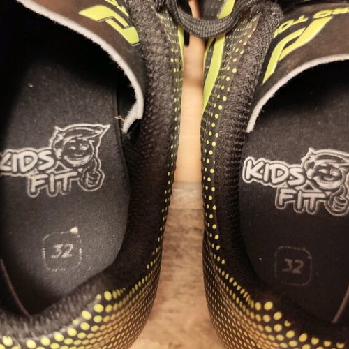 Pro Touch football shoes size 32 like new, black with studs