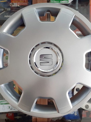 Hubcaps 13'' marked for Seat Ibiza and Arosa new, silver
