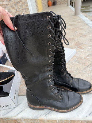 Black boots with laces up to the knee refurbished, size 40