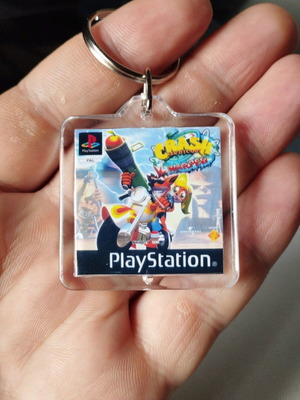 Crash Bandicoot 3 Warped PS1 keychain new