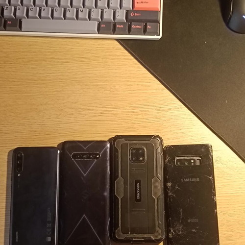 Mobile phones used for spare parts, unlocked, pack