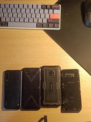 Mobile phones used for spare parts, unlocked, pack