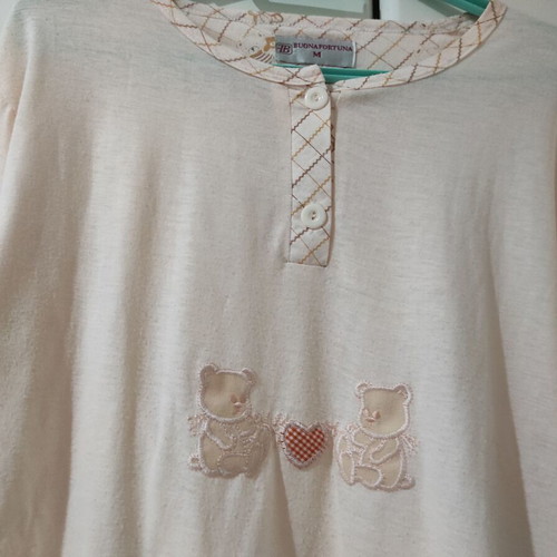 Buona Fortuna pajama top M, like new, beige