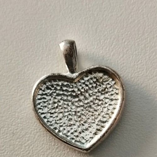 Vintage KC Blue Gradient Bling heart pendant motif used