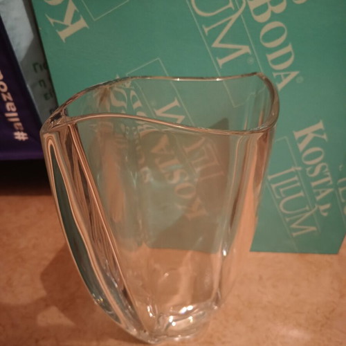 Costa Boda vase like new, heavy crystal