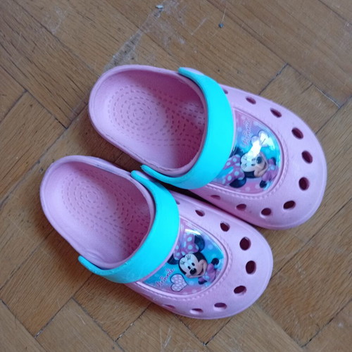 Mini Mouse slippers like new, sizes 24-25, pink
