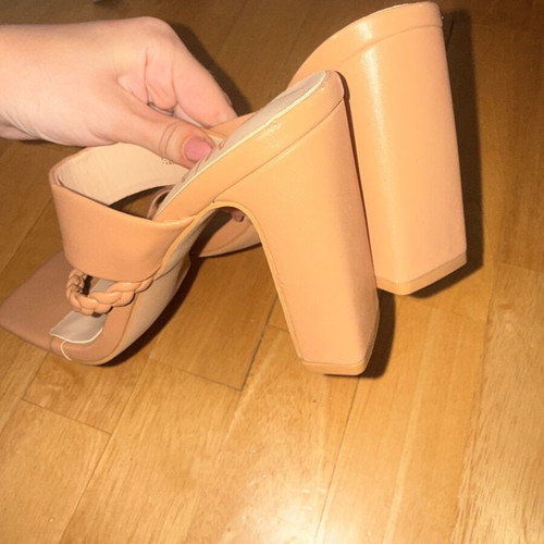Sandals size 38 new, beige and brown platform style