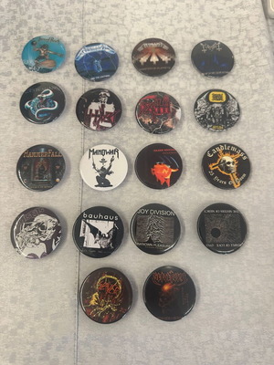 Large band pins 4.5 cm new
