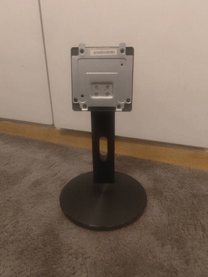 Monitor stands LG UltraGear and AOC like new