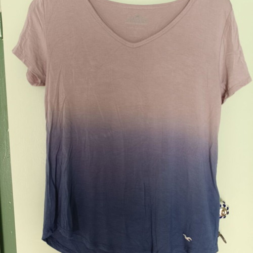Hollister t-shirt like new, pink and blue ombre, size XS/S