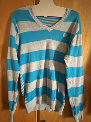 Diesel V-neck wool sweater like new, gray and turquoise, size L