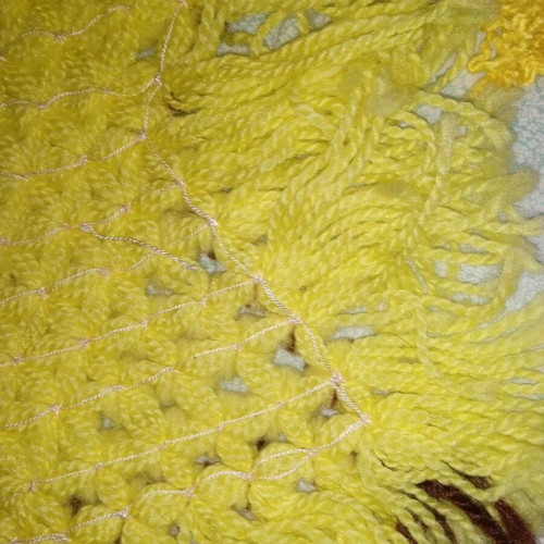 Knitted decorative star-shaped napkins 2 pcs yellow brown with fringes