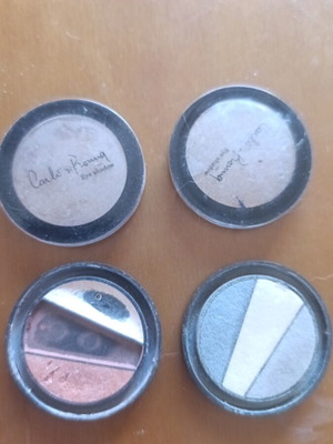 Triple eyeshadow used, set of 2