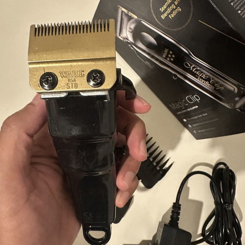 Wahl Magic Clipper like new with charger and guards