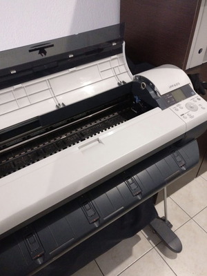 Canon iPF605 Plotter Printer used with stand