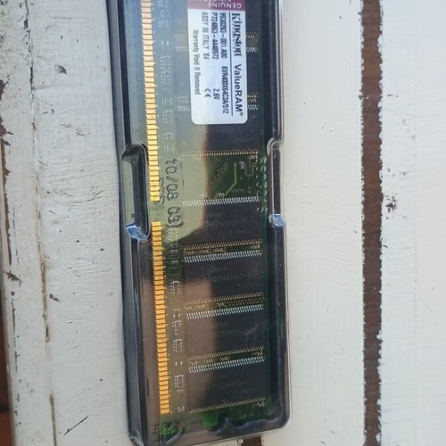 Kingston ValueRAM 512MB DDR 400MHz memory module like new