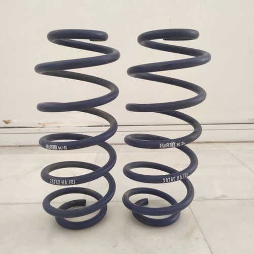 HR car lowering springs like new, set of 4