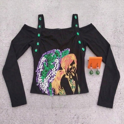 Gift earrings with the Off-Shoulder top / Sequins & Green Stones