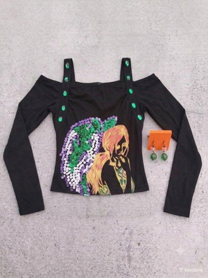Gift earrings with the Off-Shoulder top / Sequins & Green Stones