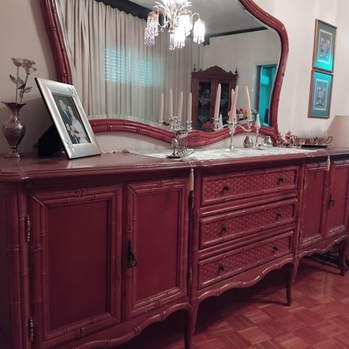 Buffet with mirror