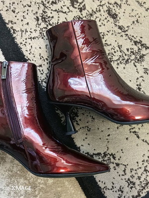 Hogl boots used, size 36, red