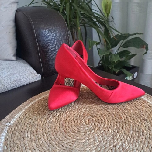 Heels new, leather, red, size 35