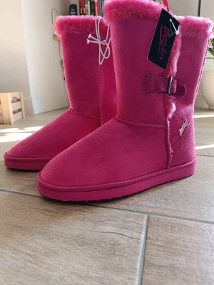 Bozikis women's boots new, size 38