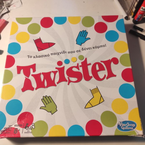Twister game like new
