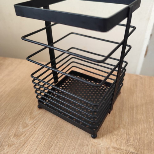 Metal organizer used, black color