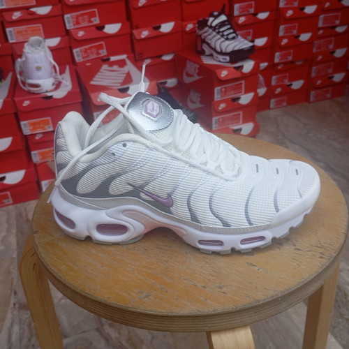 Nike Tn sneakers new, white and pink, athletic style