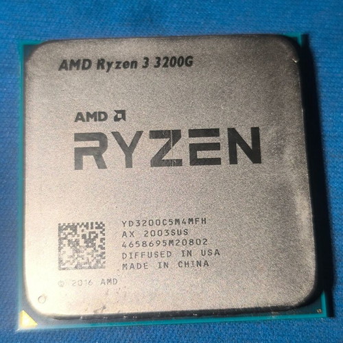 AMD Ryzen 3 3200G with Radeon Vega 8 Graphics like new