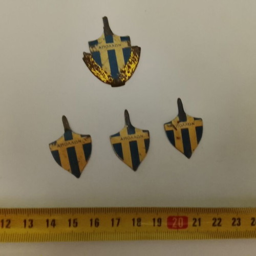 Apollon vintage metal badges used, set of 4