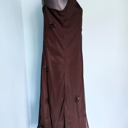 Τούλινο φόρεμα Fransa σαν καινούργιο, XL-XXL, σκούρο σοκολατί με χάντρες και παγιέτες