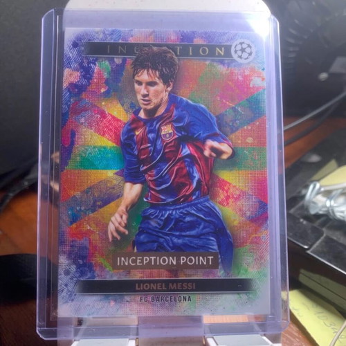Lio Messi 24-25 Topps Inception UCC Point Base card like new