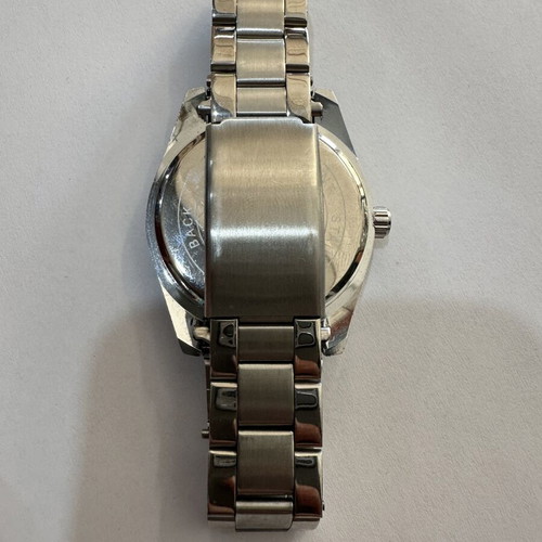 Donvoi Quartz men's watch new with blue dial and metal bracelet